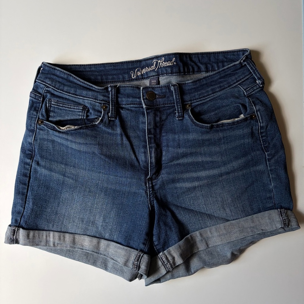 Universal Thread Shorts - Picture 2 of 2